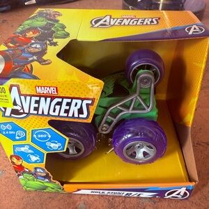 Marvel Avengers Hulk RC Stunt Vehicle - Green & Purple